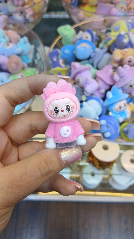 آویز لبوبو مخملی مدل ۲